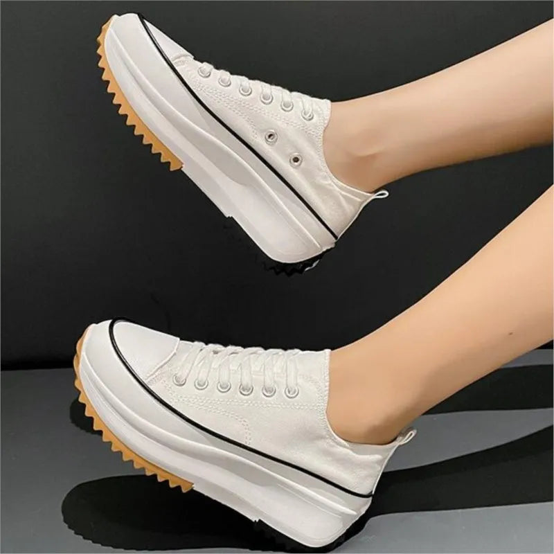 Mystique & Co™ Comfy Clara Sneakers